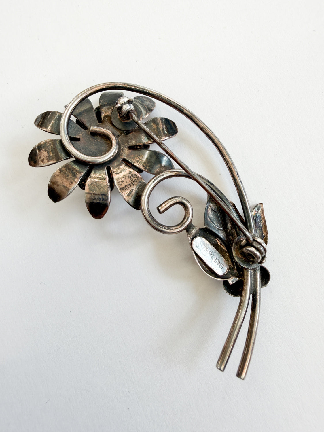 1990s Vintage Sterling Silver Swirling Flower Leaves Brooch