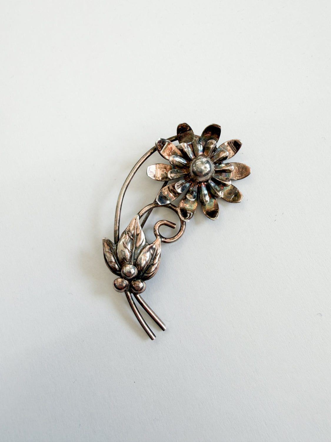 1990s Vintage Sterling Silver Swirling Flower Leaves Brooch