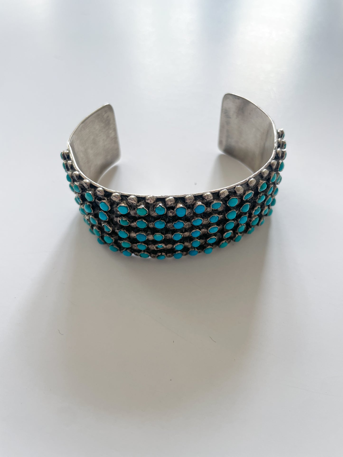 1950s - 1960s Vintage Zuni Snake Eye Turquoise Petit Point Cuff Bracelet