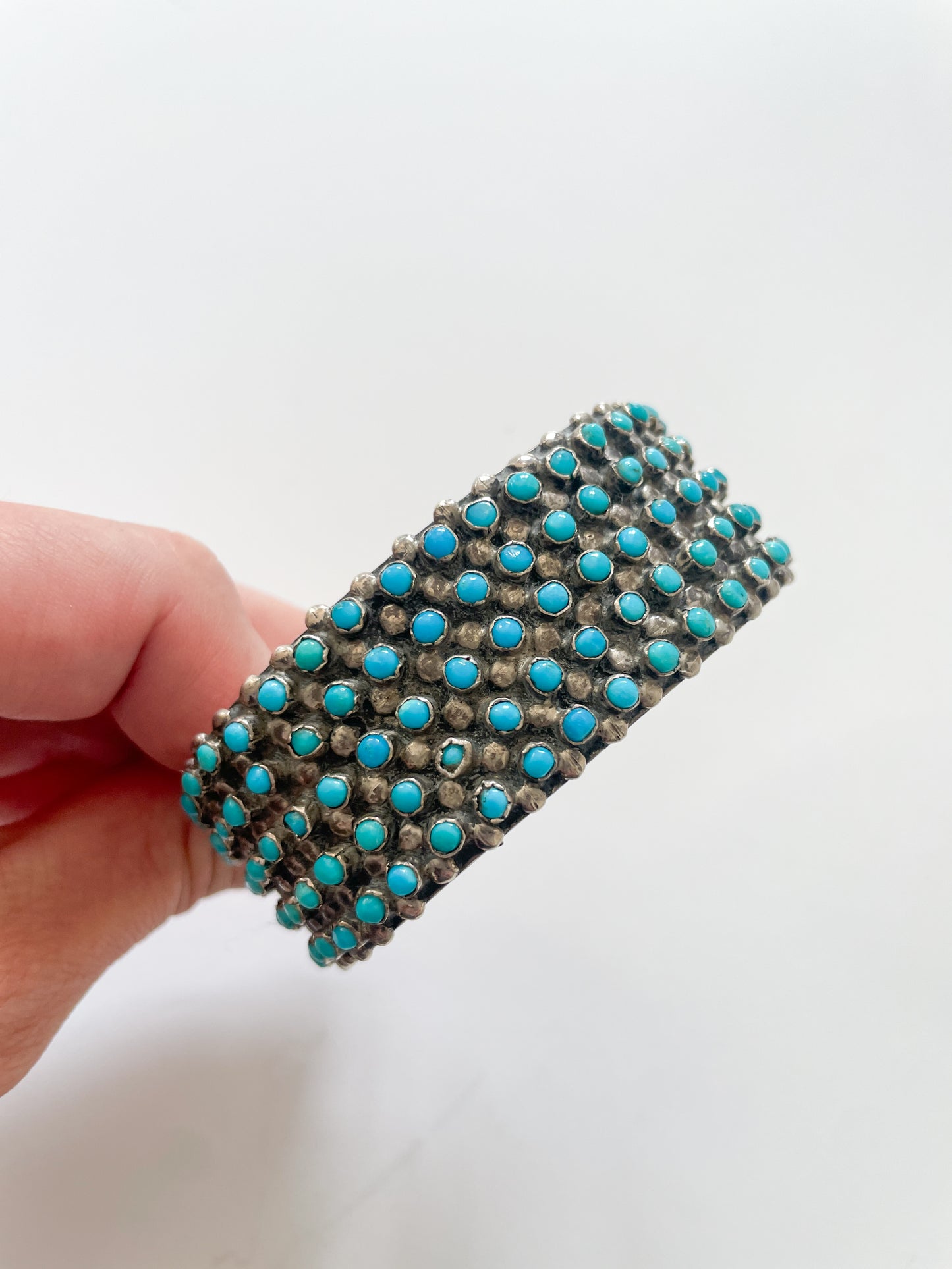 1950s - 1960s Vintage Zuni Snake Eye Turquoise Petit Point Cuff Bracelet