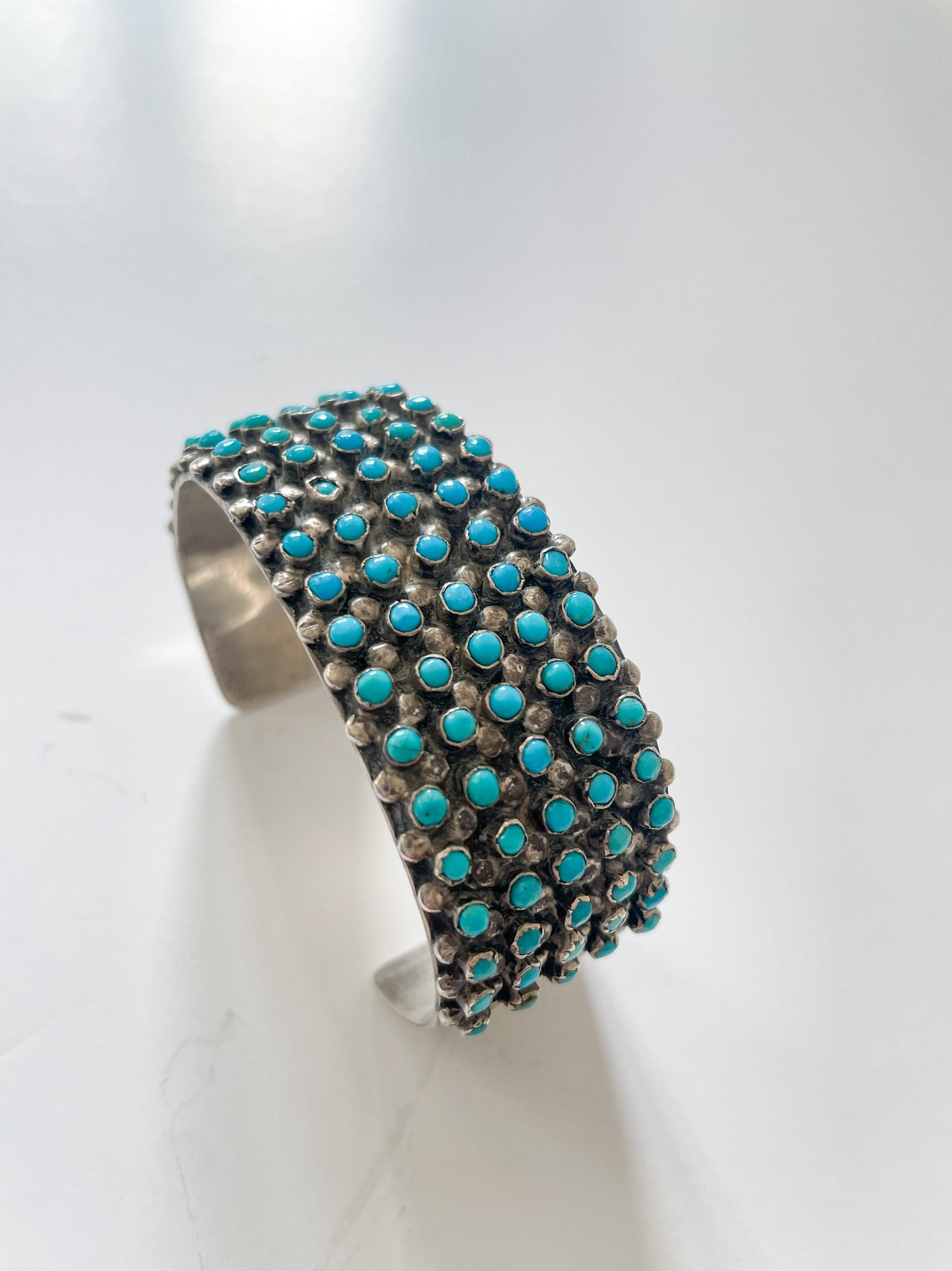 1950s - 1960s Vintage Zuni Snake Eye Turquoise Petit Point Cuff Bracelet