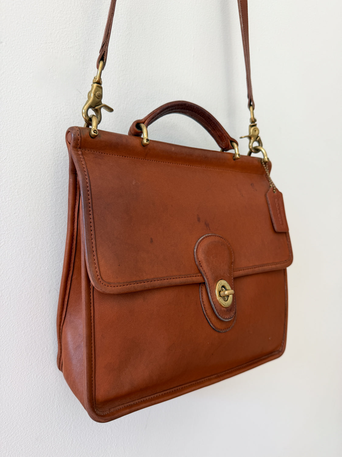 1994 Vintage COACH British Tan Willis 9927 Crossbody Bag Authenticated 90s