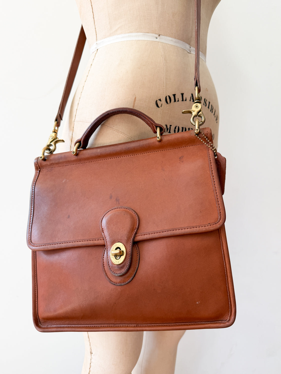1994 Vintage COACH British Tan Willis 9927 Crossbody Bag Authenticated 90s
