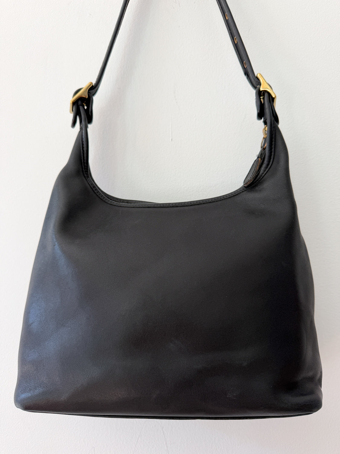 Y2K 2000s Vintage 9058 COACH Legacy Hobo Bag Authenticated