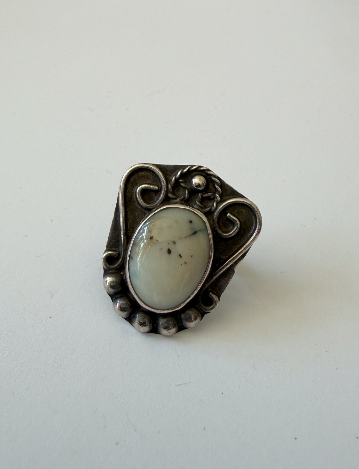 1990s Vintage Sterling & Milky White Agate Ring