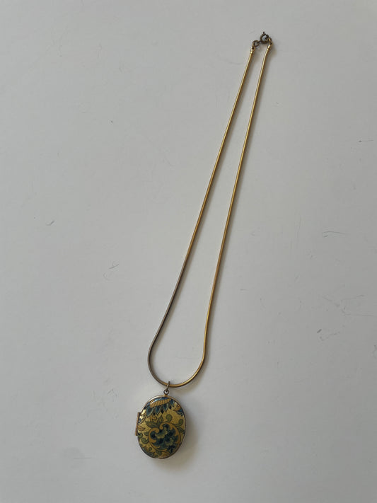 RESERVED for KIYOMI: 1980s Vintage Gold Floral Locket Necklace
