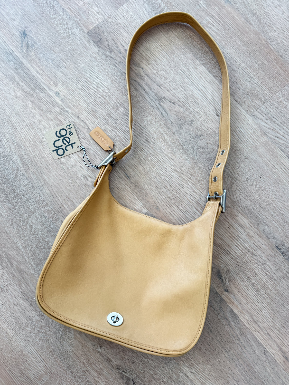 Y2K 2000s COACH 2002 Legacy Leather Crescent Bag 9718