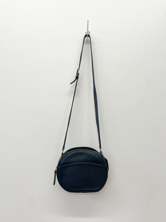 1980s Vintage COACH Leatherware Chester Canteen Black Authentic Original 9901 Crossbody Purse