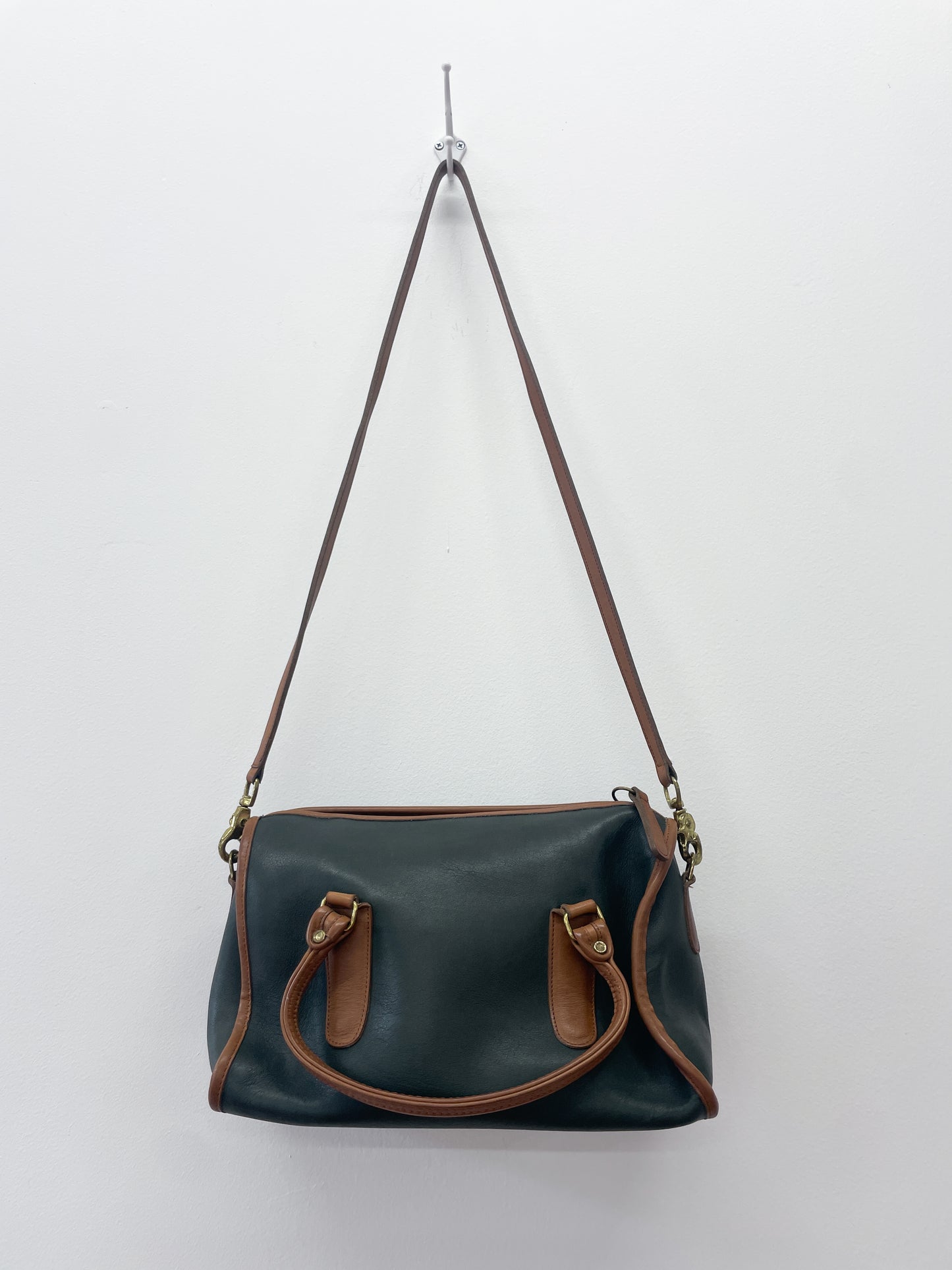 1980s Vintage COACH Leatherware Spectator Madison Satchel Forest Green with Tan Authentic Original Style 7921