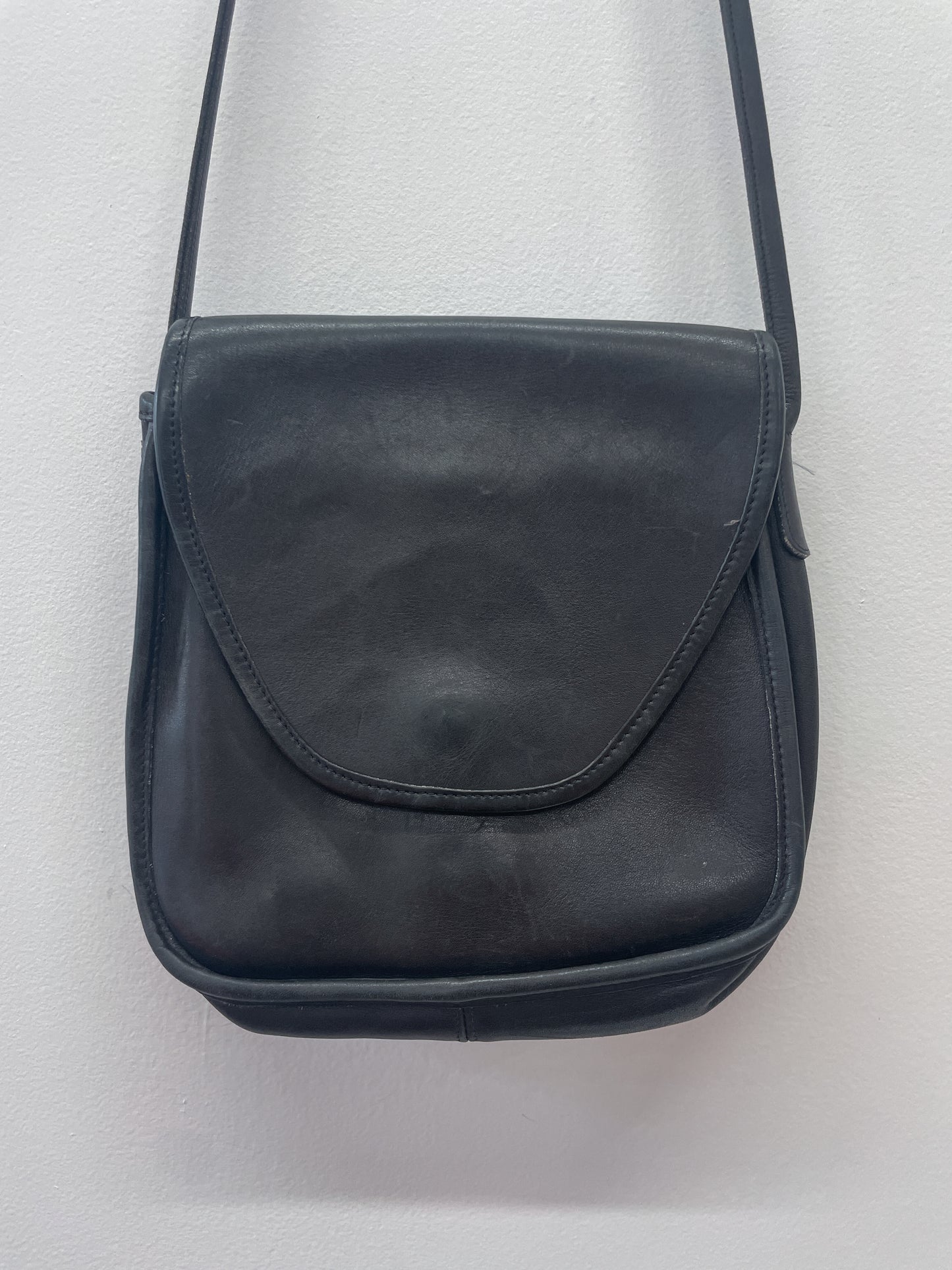 1980s Vintage COACH Lindsay Black Crossbody Purse Authentic Original Style 3046