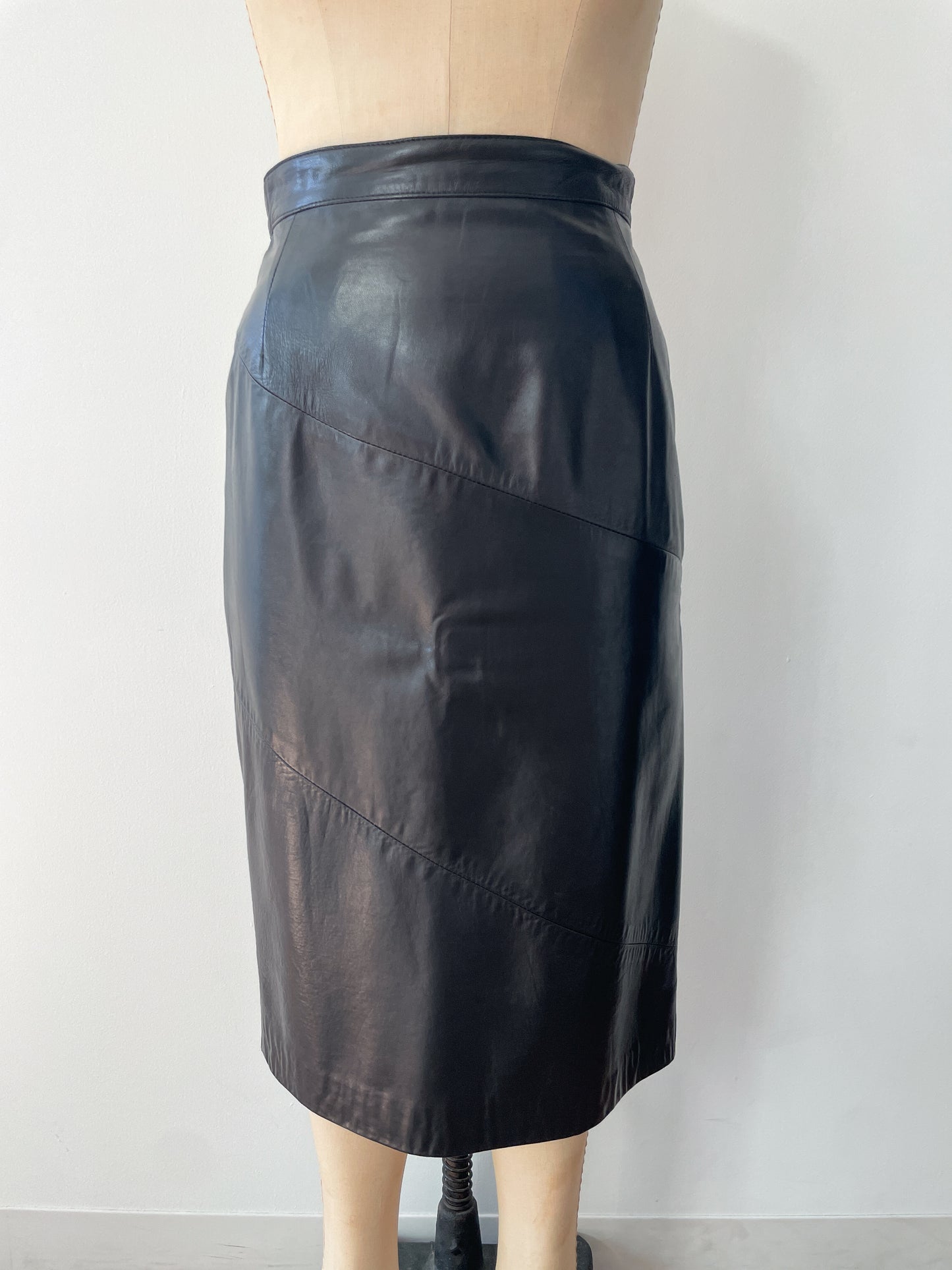 1980s Vintage Soft Black Leather Skirt