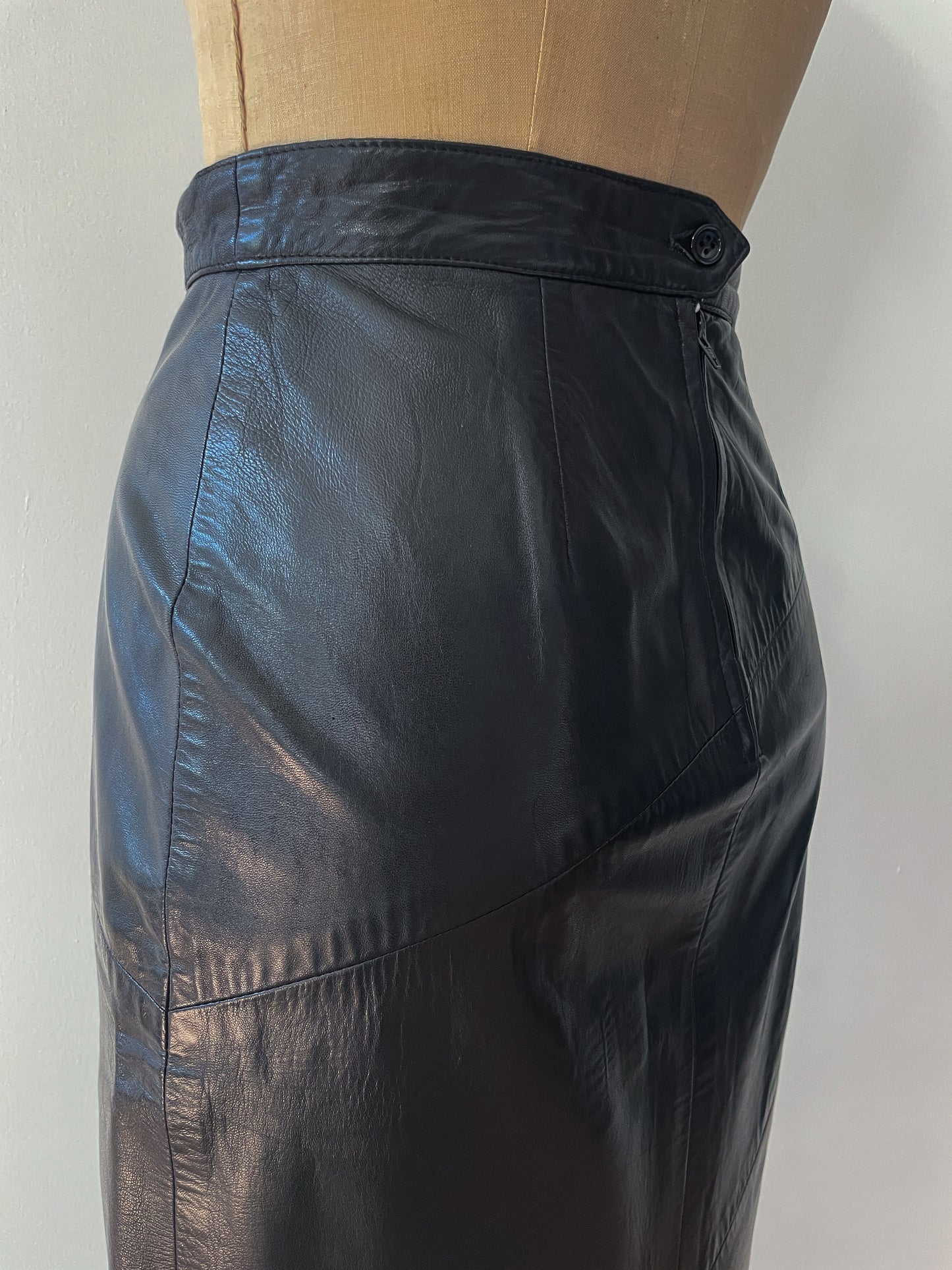 1980s Vintage Soft Black Leather Skirt