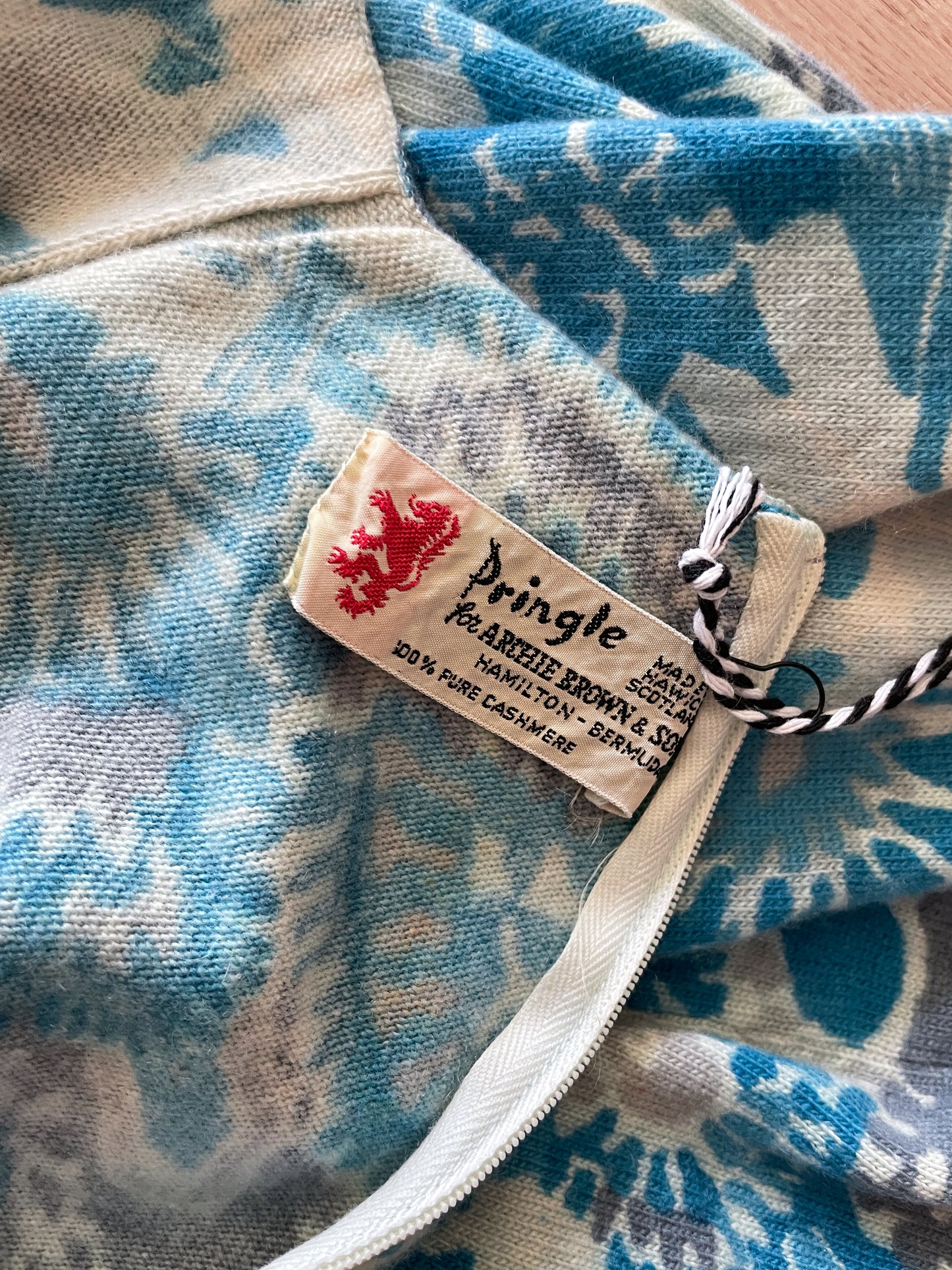 1950s Vintage Pringle of Scotland Pure 100% Cashmere Blue Sweater