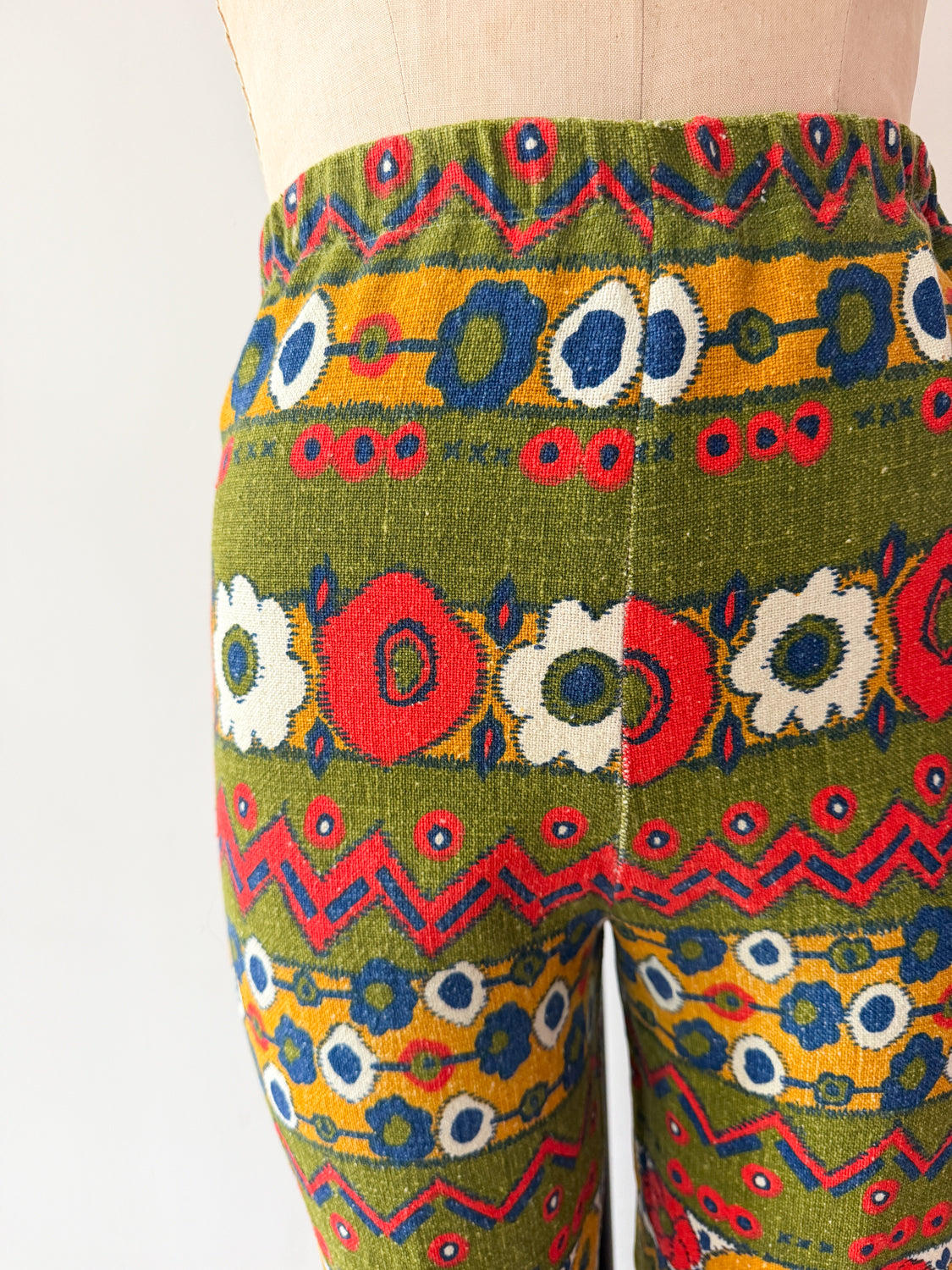 1960s Vintage Barkcloth Psychedelic Floral Zig Zag Bellbottom Pants