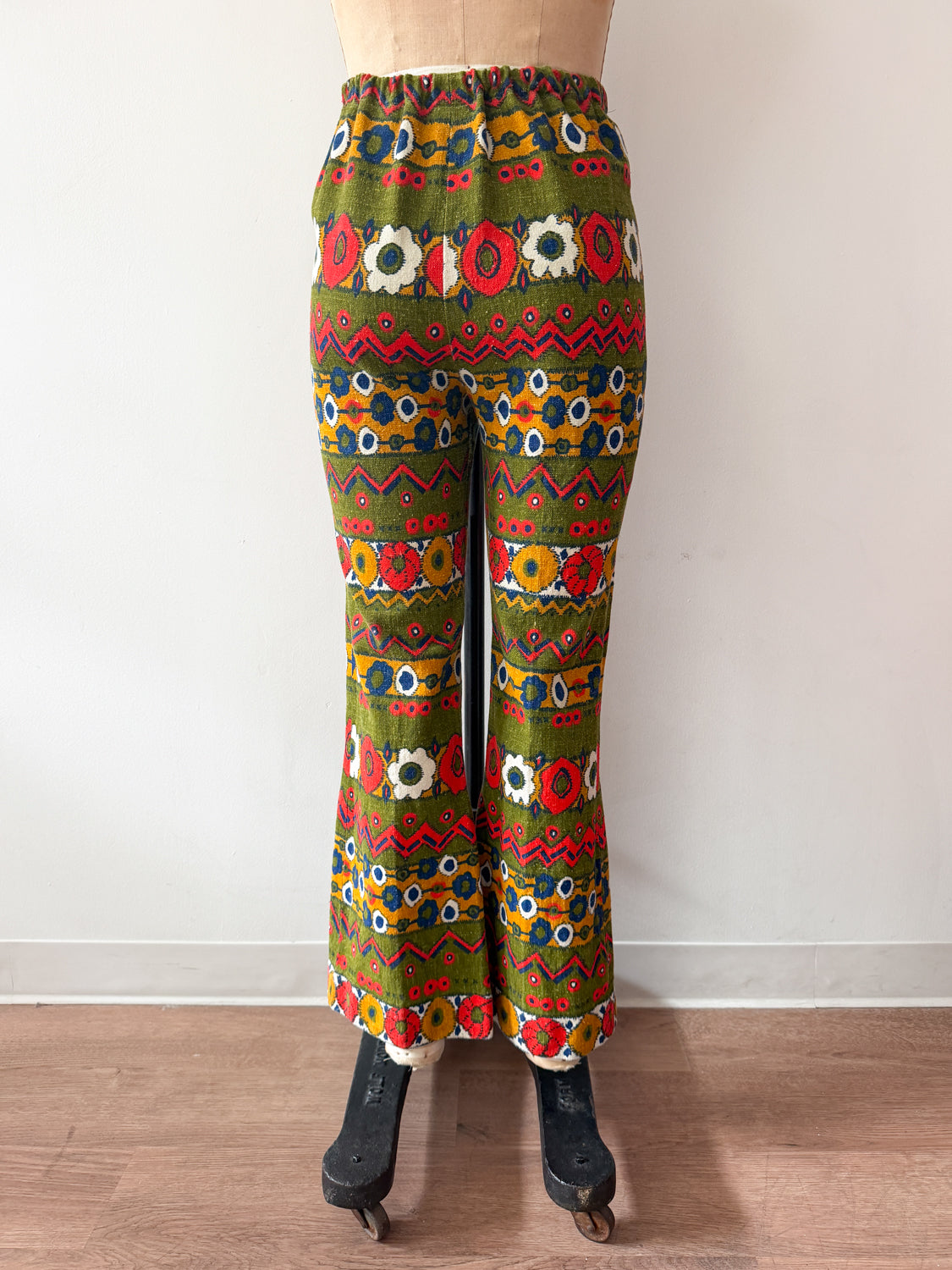1960s Vintage Barkcloth Psychedelic Floral Zig Zag Bellbottom Pants