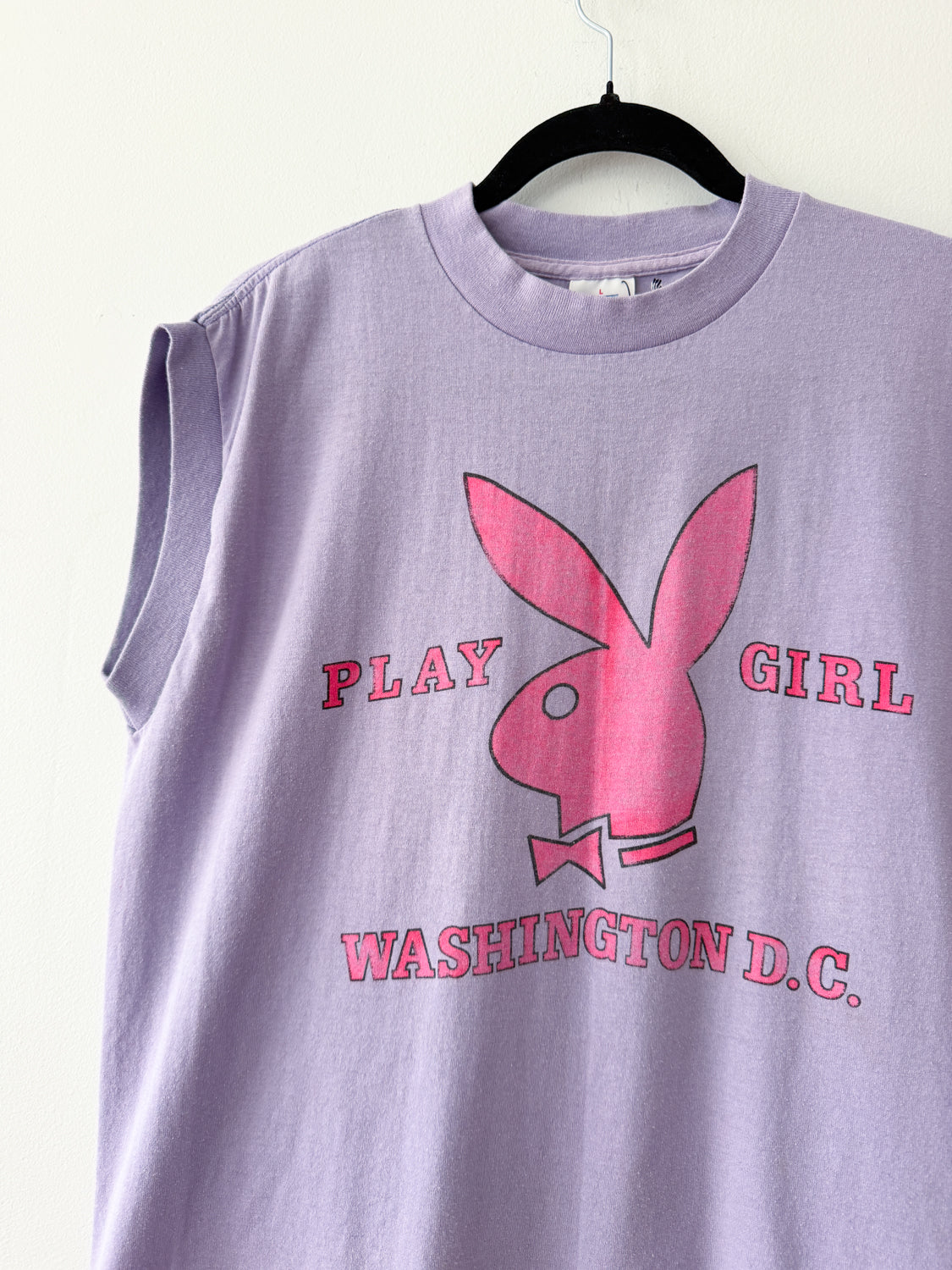 1980s Vintage USA Made Playgirl Playboy Bunny Washington D.C. Purple Sleeveless Muscle Tank T-shirt