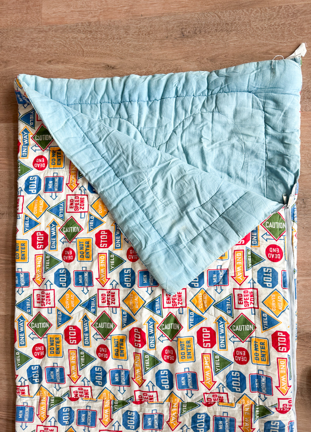 1960s Vintage SIGNS SIGNS SIGNS! Mod Primary Colors Sleeping Bag with Original Bag