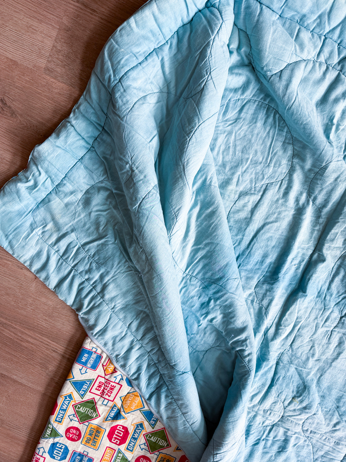 1960s Vintage SIGNS SIGNS SIGNS! Mod Primary Colors Sleeping Bag with Original Bag