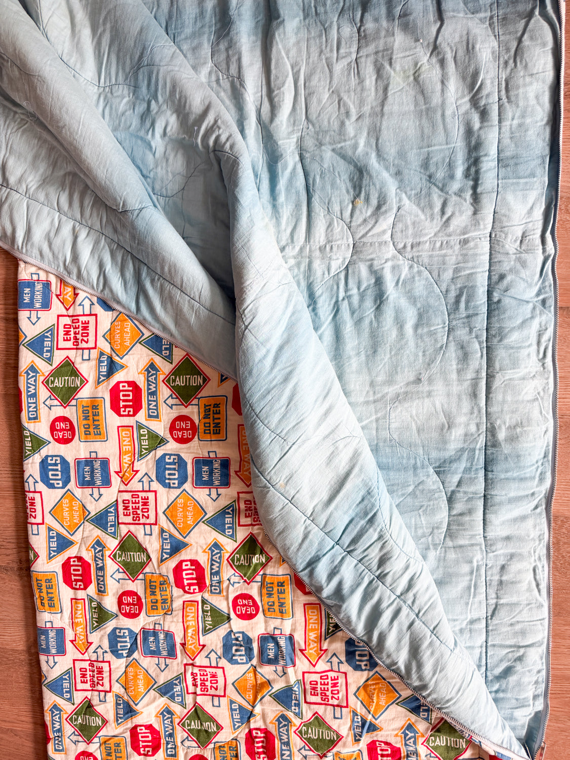 1960s Vintage SIGNS SIGNS SIGNS! Mod Primary Colors Sleeping Bag with Original Bag