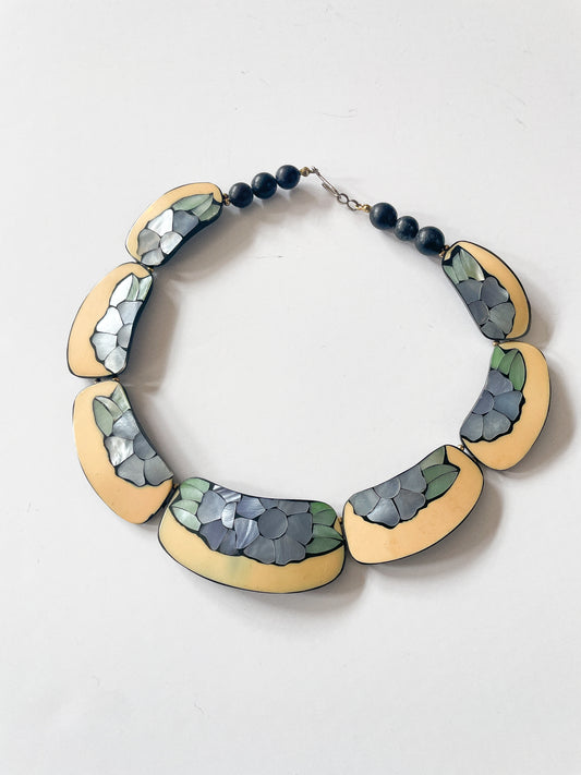 1980s Vintage Floral Inlay Shell & Enamel Collar