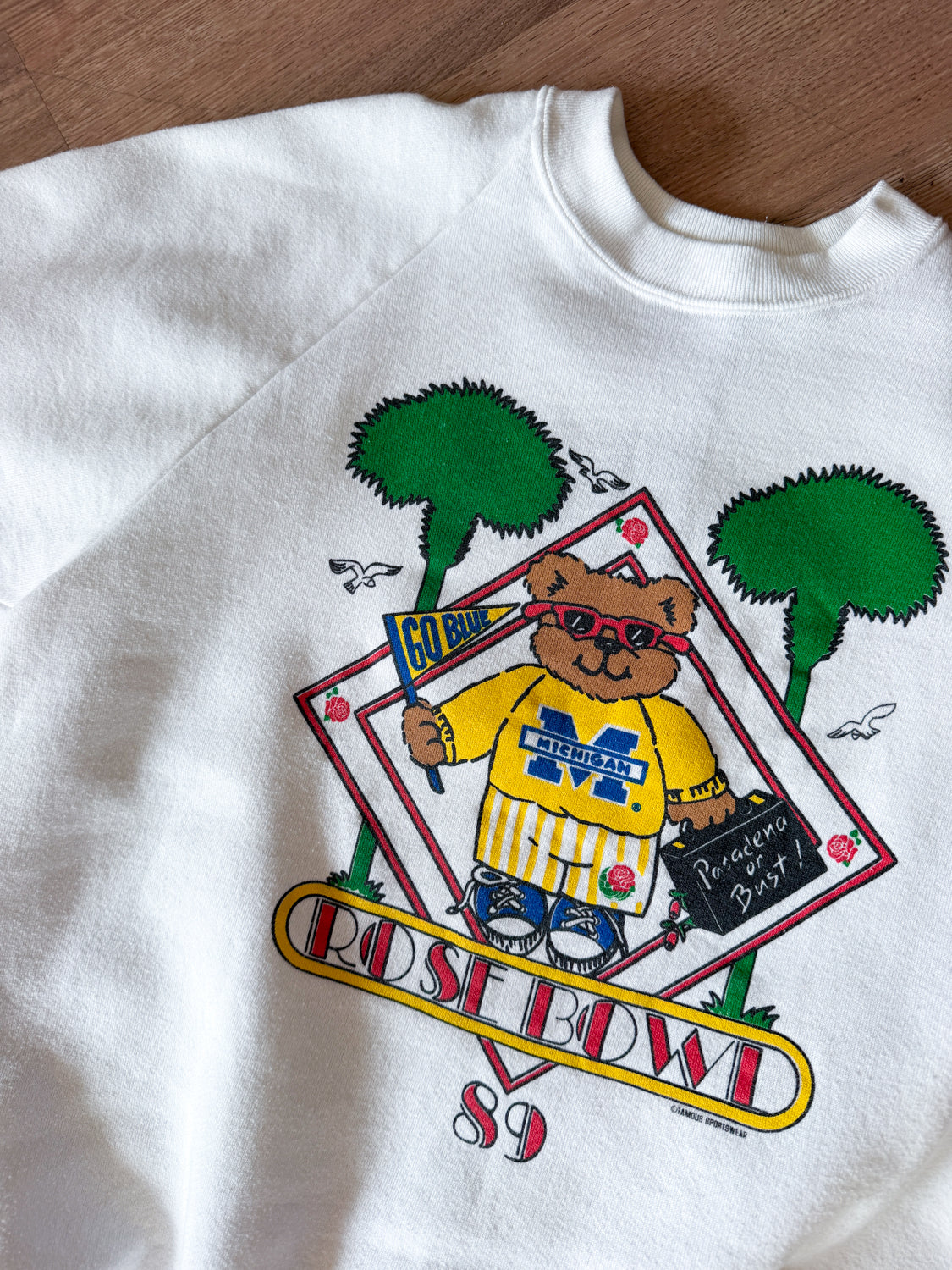 1989 Vintage University of Michigan Rose Bowl Bear Crewneck Sweatshirt 1980s