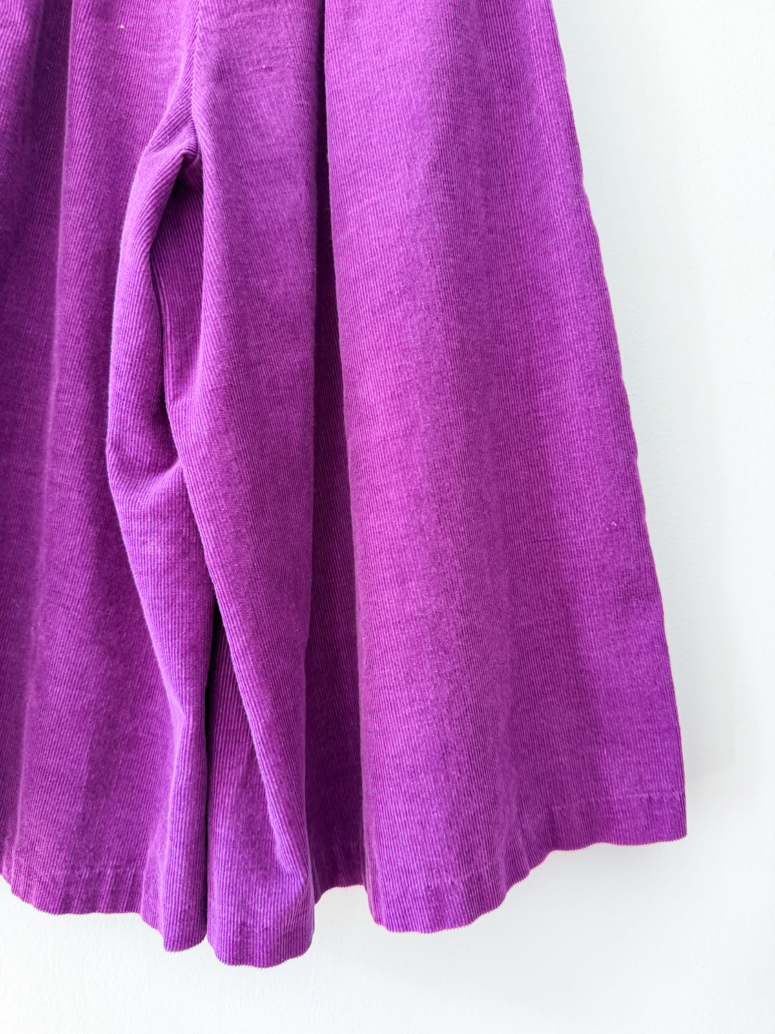 1970s High Waisted Purple Corduroy Gaucho Pants