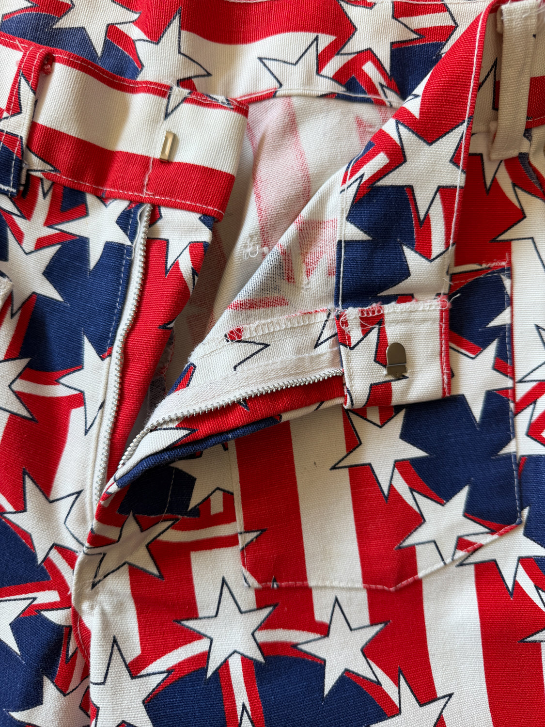 1970s Vintage Peace Sign Protest Stars and Stripes Flare Bellbottom Jeans