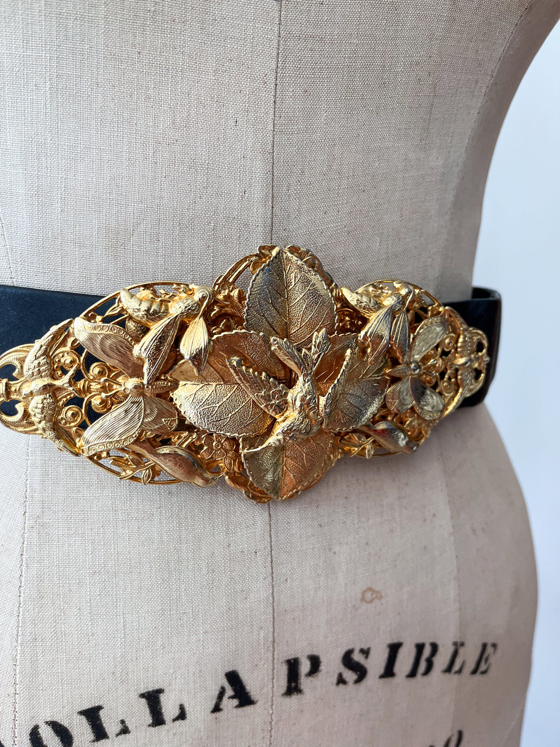 1970s - 1980s Vintage All The Birds and Butterflies Leather Belt