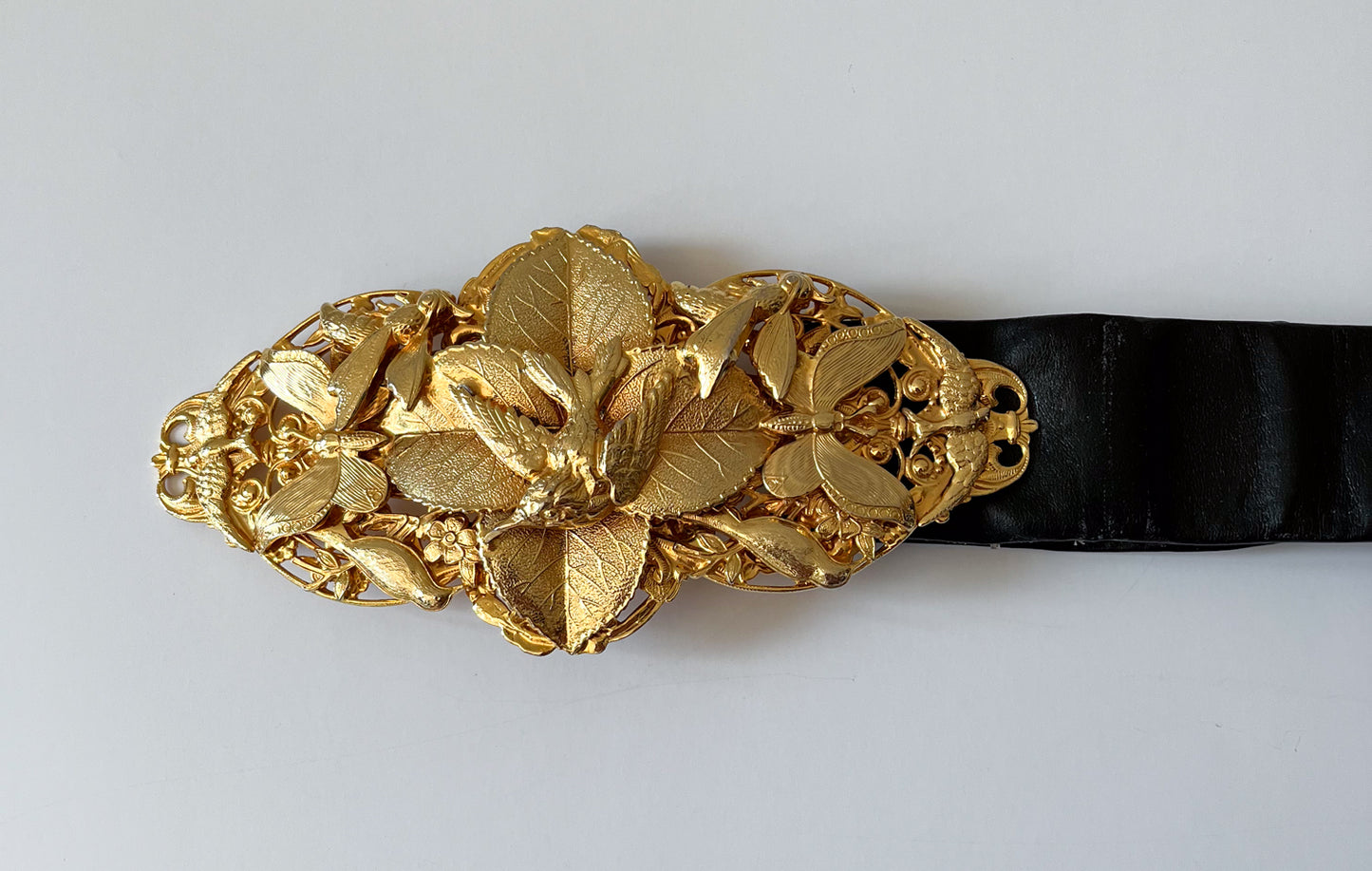 1970s - 1980s Vintage All The Birds and Butterflies Leather Belt