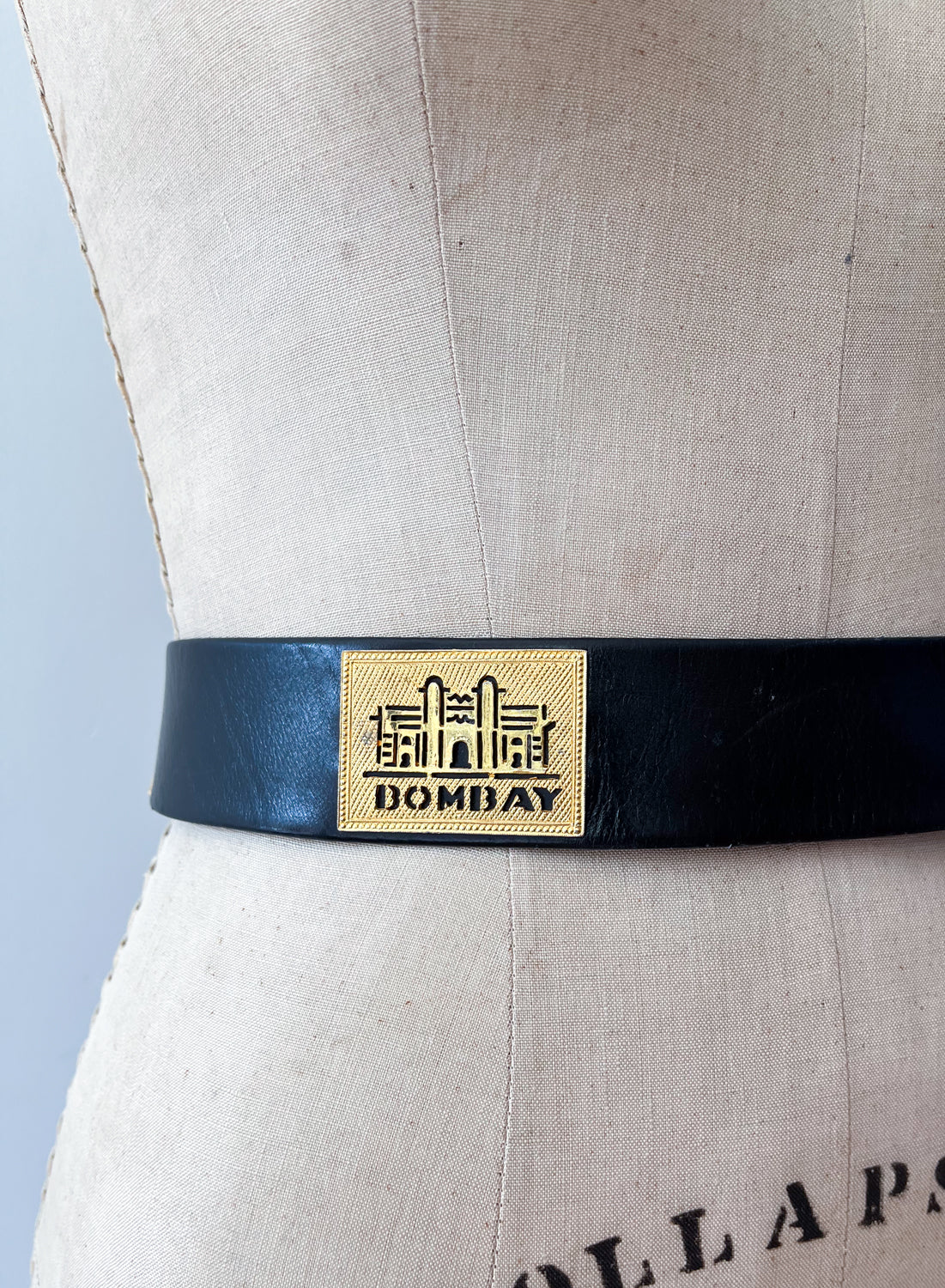1950s Vintage Saks 5th Avenue World Traveler Cities Leather Belt