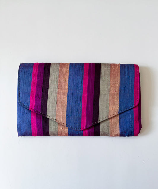 1980s Vintage Colorful Raw Silk Striped Snap Purse Clutch