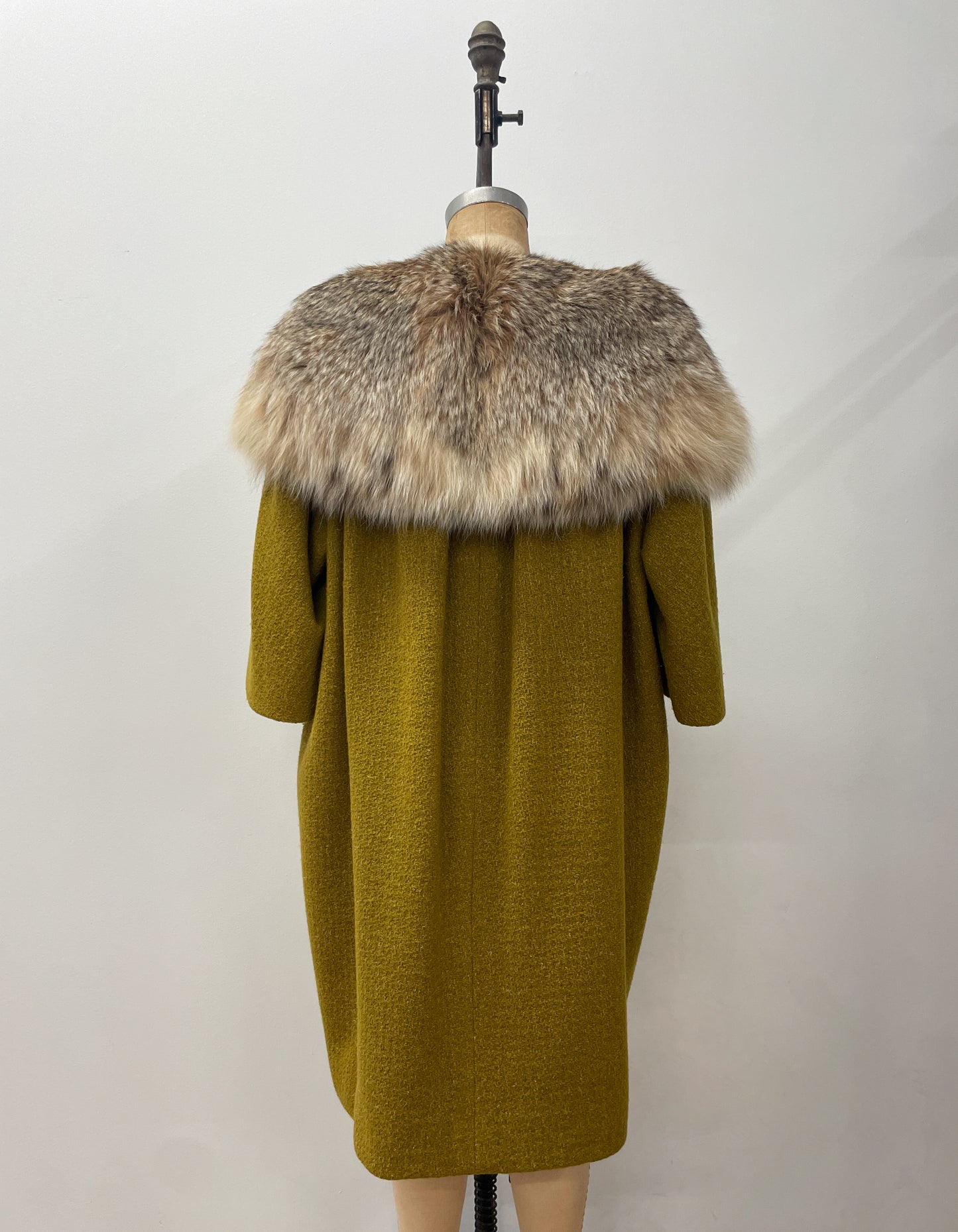 1950s Vintage Stunning Chartreuse Wool & Silk Lined Fox Fur Trim Swing Coat