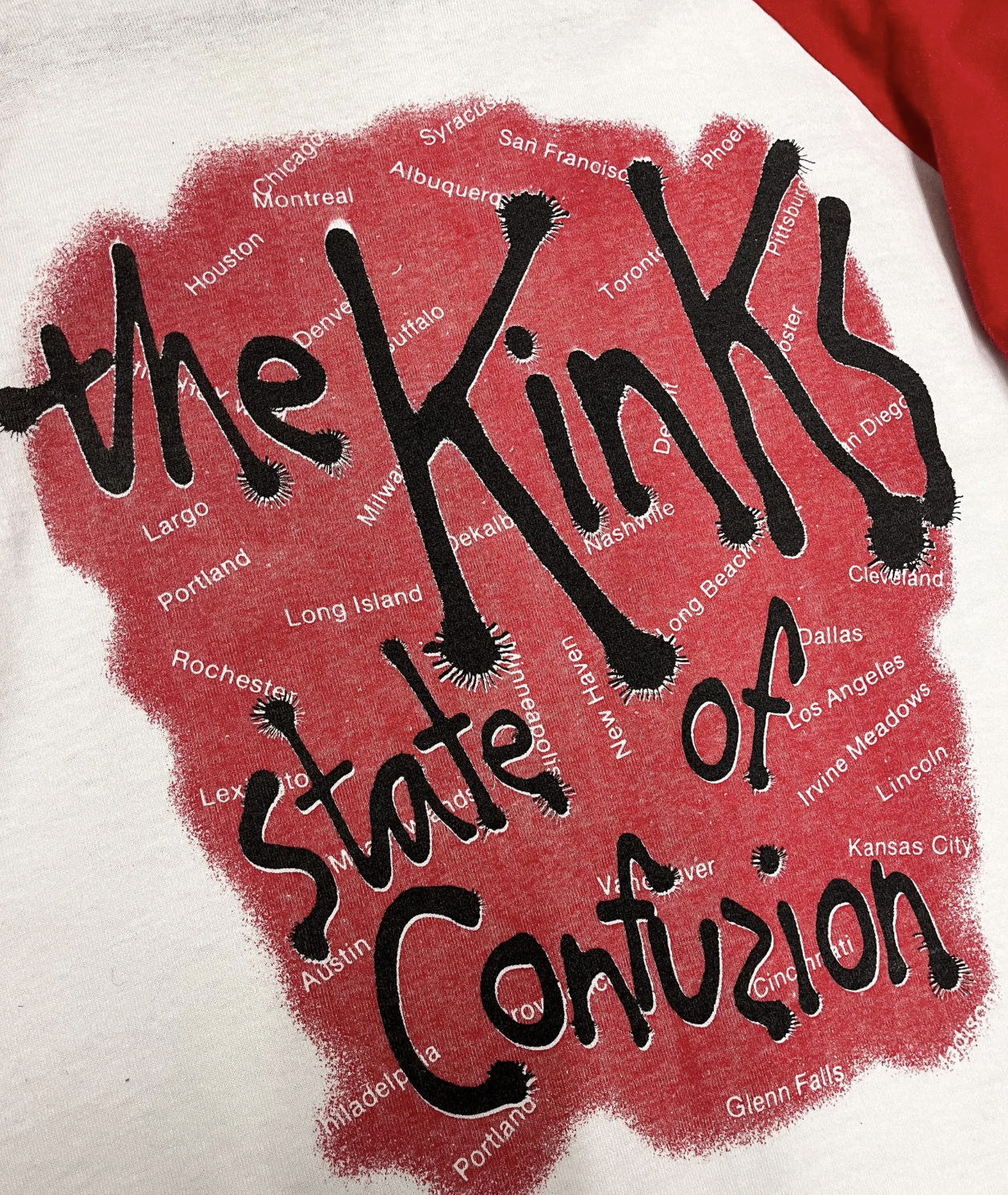 1983 Vintage The Kinks State of Confusion Original Authentic Raglan 1980s Tour T-Shirt