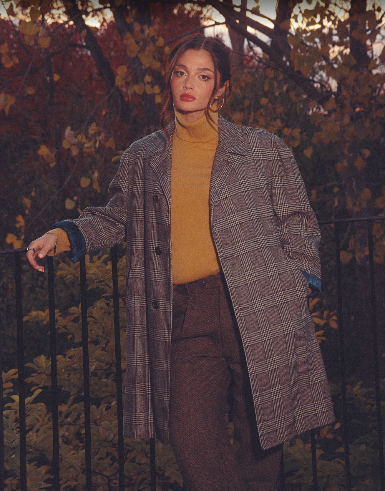 1950s Vintage Plaid Wool Houndstooth Dress Coat with Blue Satin Lining