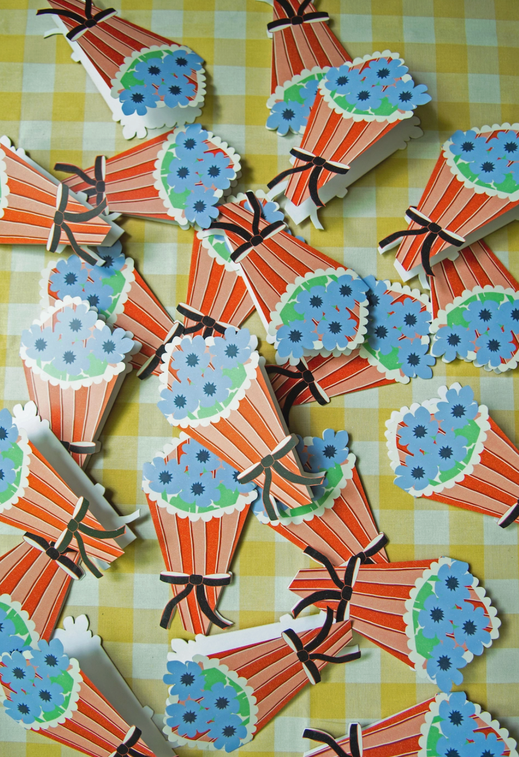 Flower Bouquet Die Cut Card | Isatopia